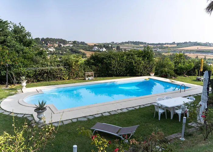 Blue Moon Relais Santa Maria di Scacciano